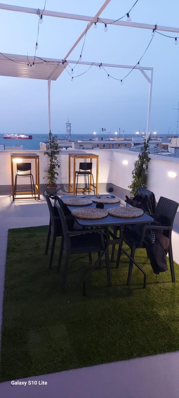 Attic8 Apartment Bari Ngoại thất bức ảnh